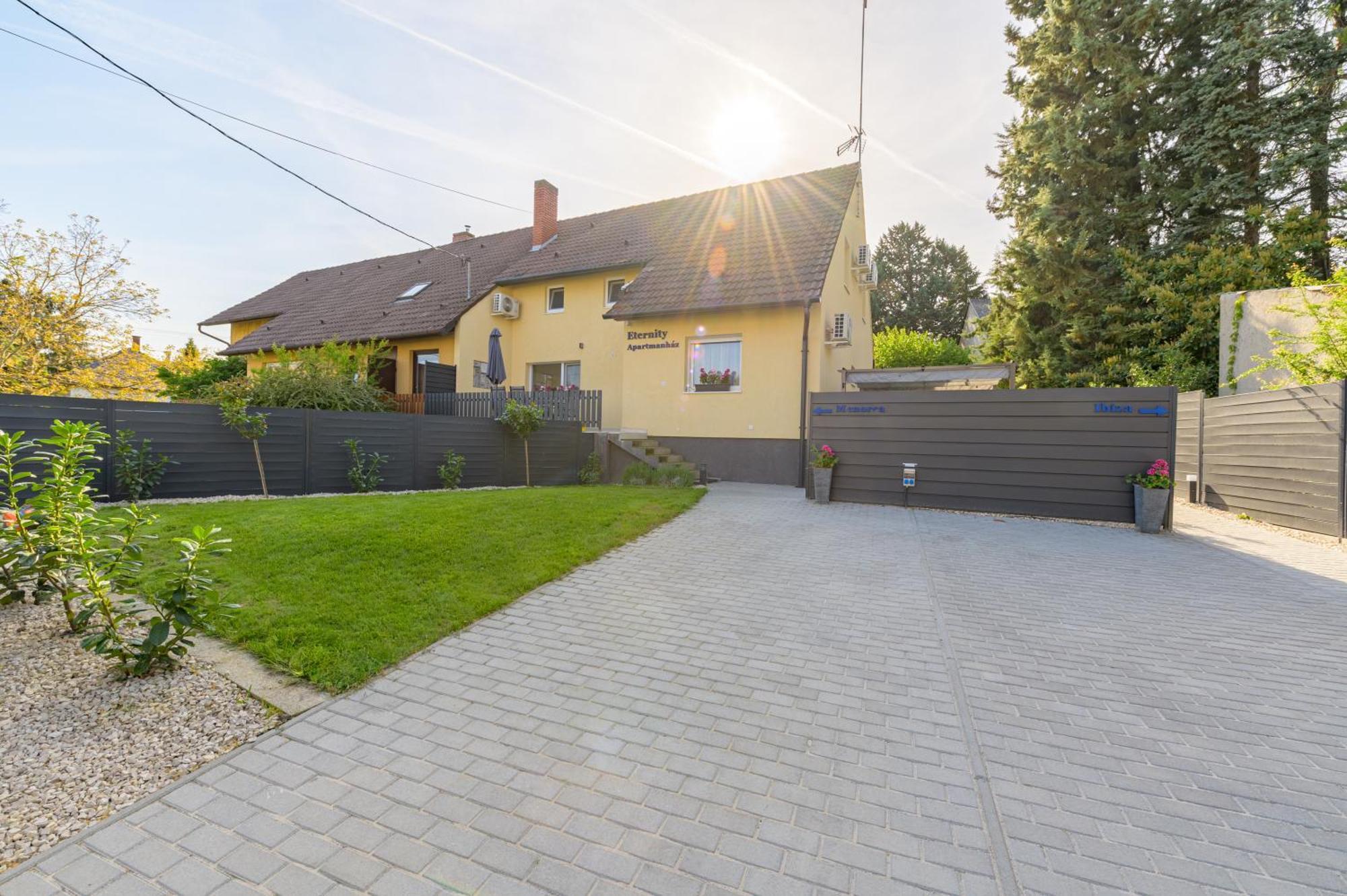 Eternity Apartmanhaz Keszthely Exterior foto